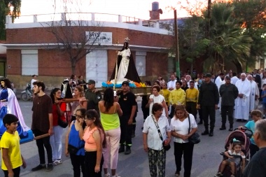 Video: Jáchal le rindió homenaje a San José con una emotiva procesión y más tarde hubo Misa de Clausura