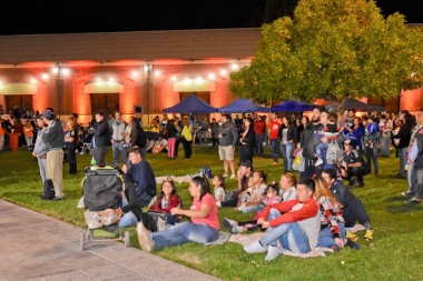 Los sanjuaninos disfrutaron del domingo de Pascua con música y al aire libre