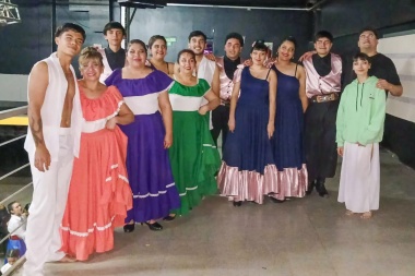 Exitosa participación de Jáchal en el encuentro provincial de danza "Brillando Bajo el Sol"