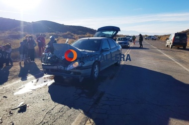En Imágenes: El auto que impactó la camioneta del Padre Rómulo Cámpora