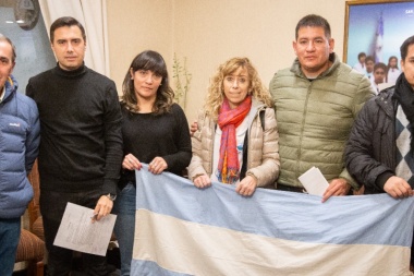 Docentes autoconvocados presentaron un nuevo petitorio y volverán a la aulas