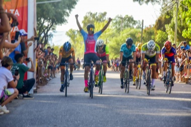 Nelson Martínez se adueñó de la penúltima etapa de la Vuelta a la Otra Banda