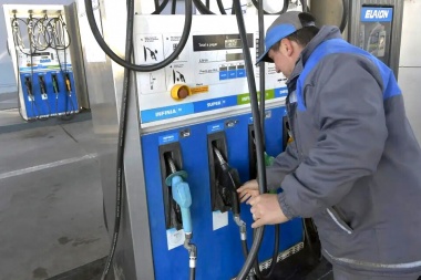 Nuevos precios de combustibles en Jáchal: "El litro de nafta premium superó los $265"