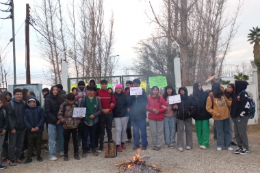 Reclamo de estudiantes por falta de calefacción y problemas edilicios en la escuela Videla Cuello