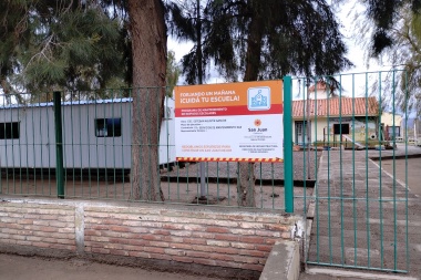 Luego del desplome del techo de la escuela Esteban Agustín Gascón, clausuraron una parte del colegio