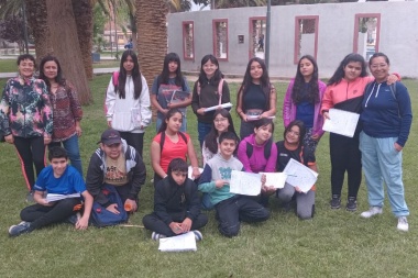 Un proyecto interdisciplinario de la Escuela Normal de Jáchal promueve las especies arbóreas de la Plaza San Martín