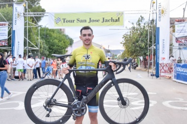 La primera etapa del "Tour San José" se la llevó el ciclista "Alan Ramírez"