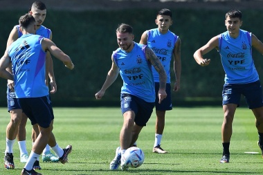 La Selección Argentina volvió a las prácticas y Scaloni analiza nuevos cambios