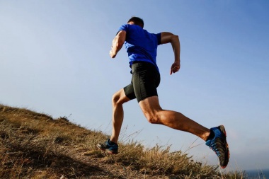 ¿Qué es más importante para la salud, la velocidad o la cantidad total de pasos diarios?