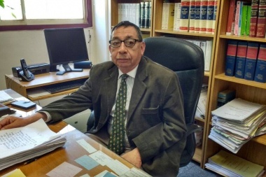 Con carné vencido el Juez Quiroga chocó a una movilidad de la Comisaría 21