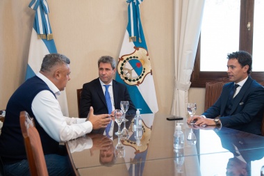 El gobernador Sergio Uñac recibió al presidente de la AFA Claudio Tapia