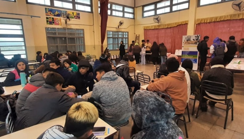 La UNSJ con su Feria Educativa Itinerante visitó la escuela Pedro ...