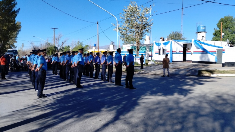 Villa Mercedes conmemoró el 60 aniversario de la Subcomisaría con un emotivo acto y reconocimientos