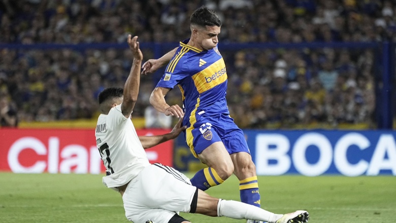 Boca quiso mucho, pero no pasó del empate ante Riestra en el debut de Gago en La Bombonera