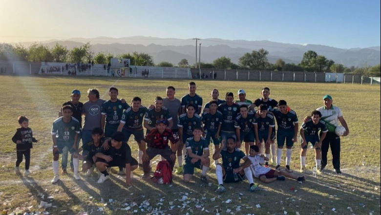 Árbol Verde brilló de local con una goleada y clasificó a la segunda fase de eliminatoria del Regional Amateur