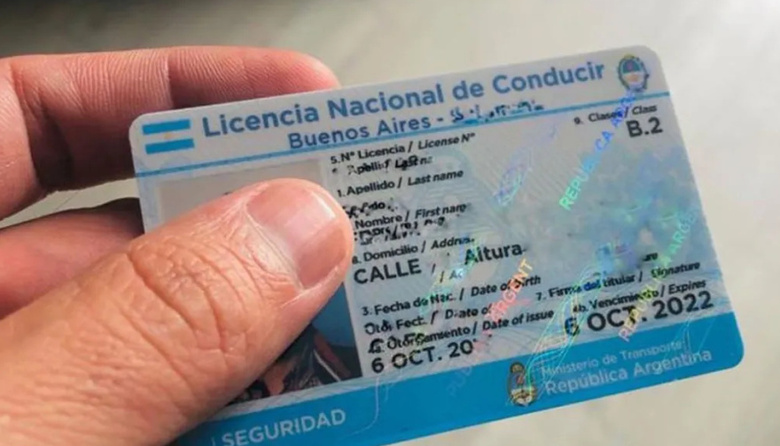 ¿Hasta qué edad se puede obtener la licencia nacional de conducir y cuáles son los plazo de vigencia?
