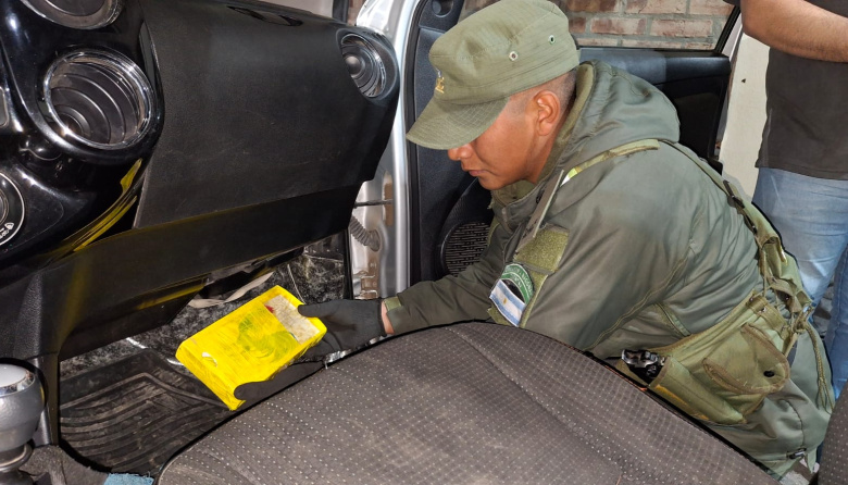 Gendarmería incautó más de un kilo de cocaína oculto en un auto que ingresaba a San Juan desde Mendoza