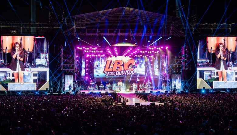 A pesar del viento, San Juan bailó al ritmo del cuarteto en la primera noche de la Fiesta Nacional del Sol 2025