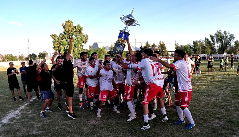 Mira los mejores videos de lo que fue la gran final de la Primera A, en la que el Club Estrella se consagró campeón