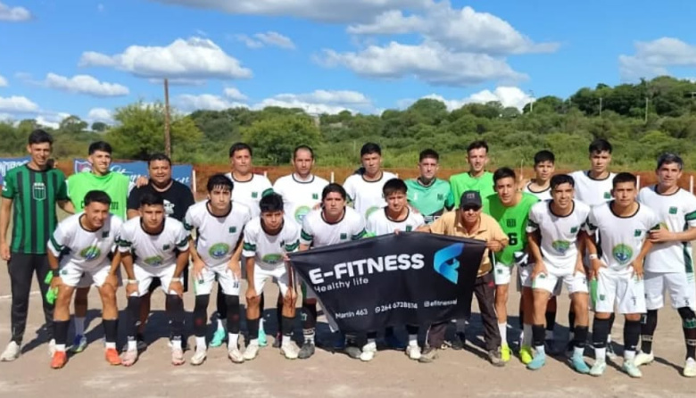 Racing arrancó con autoridad y goleó 3 a 0 a Social Astica en su primera presentación por la Copa de Clubes Campeones