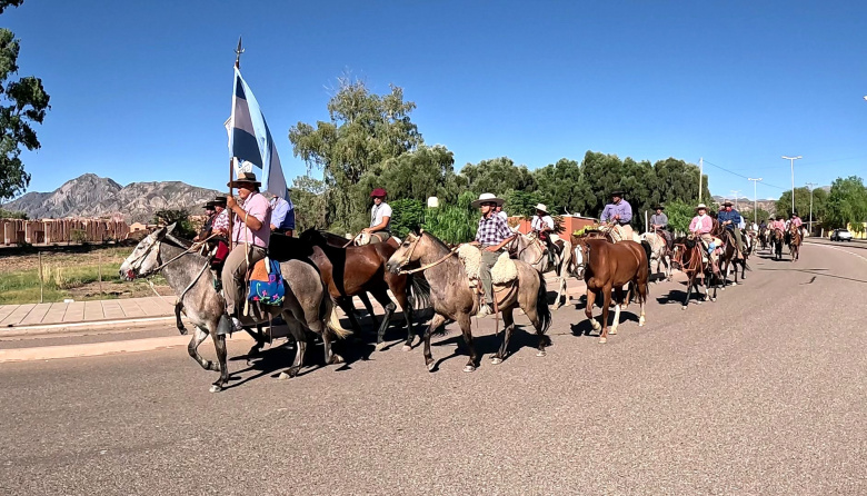 VIDEOS: Mira las mejores imágenes de la Cabalgata “Día del Gaucho Jachallero” y en homenaje a Buenaventura Luna