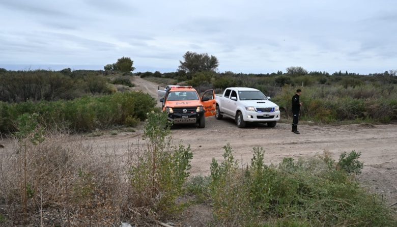 Hallan un cuerpo junto a una motocicleta y crece la sospecha de que podría tratarse del fotógrafo Alberto Quiroga