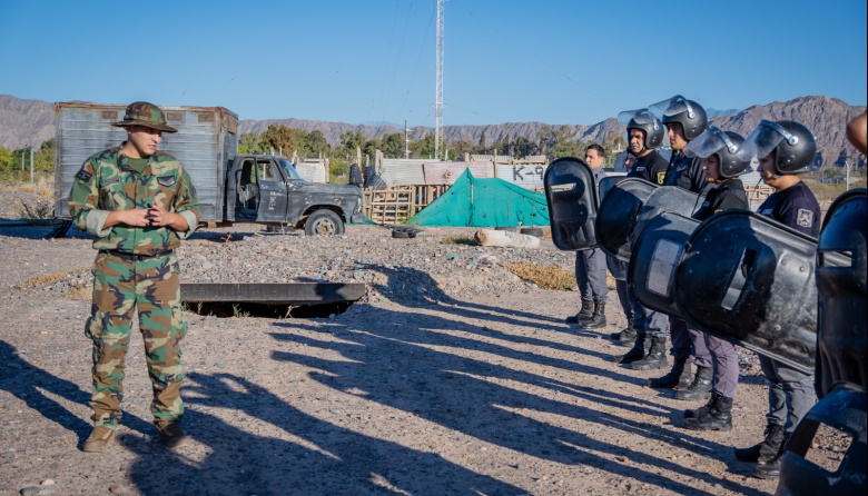Más de 150 efectivos penitenciarios de San Juan se capacitan en técnicas de infantería para reforzar la seguridad