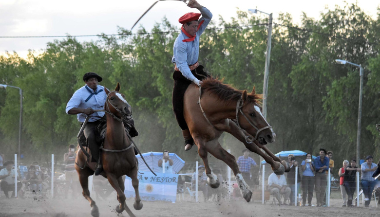 Jáchal se prepara para vivir una gran fiesta por el Día del Trabajador con destrezas, jineteadas y una gran peña folclórica