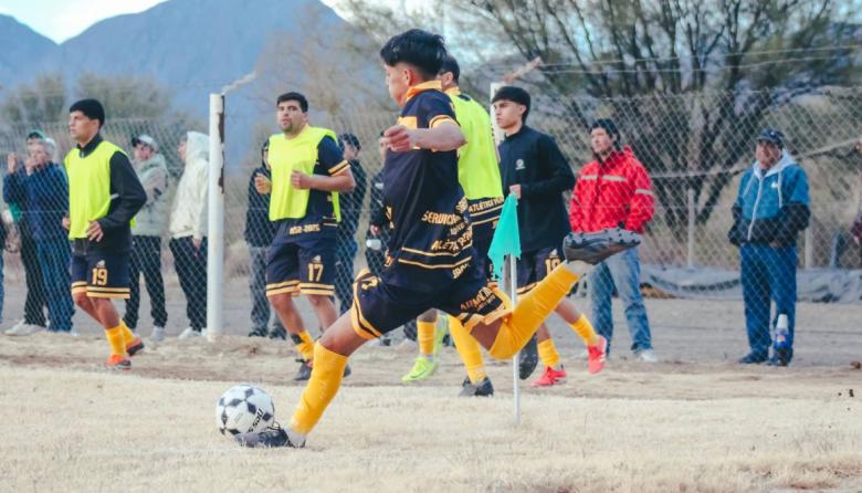 Árbol Verde sigue mandando, pero Estrella y San Lorenzo quedaron al acecho tras una Fecha 15 cargada de empates