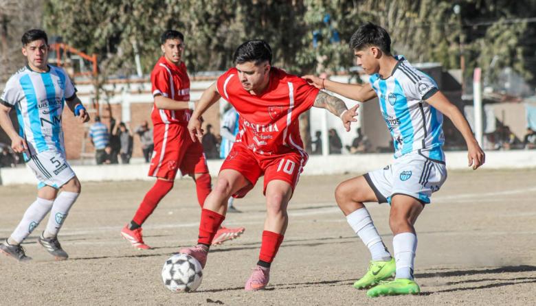 Domingo de fútbol en Jáchal: Se juega la fecha 14 con seis partidos, una tabla que empieza a apretarse y alerta por viento Zonda