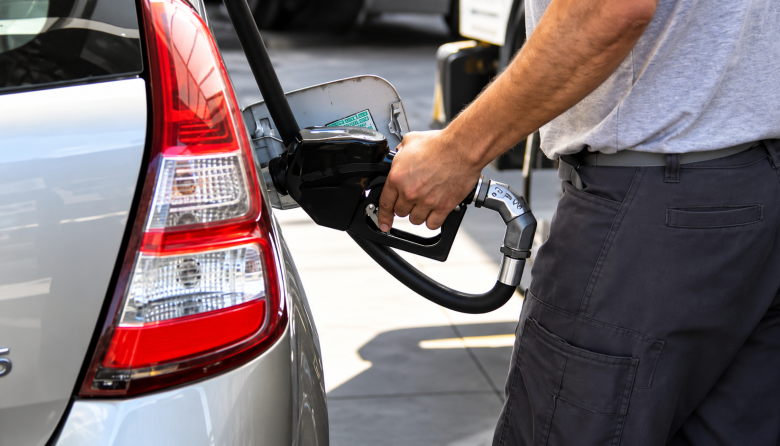 Tres aumentos en apenas cinco días: los combustibles volvieron a subir en Jáchal y llenar el tanque cuesta cada vez más