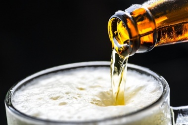 Cerveza, aceite de oliva, galletitas y artículos de limpieza, los nuevos prohibidos de la ANMAT