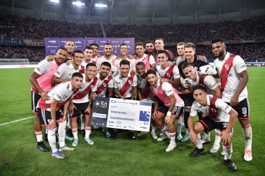 River Plate goleó 3-0 a Racing de Córdoba en su debut por la Copa Argentina