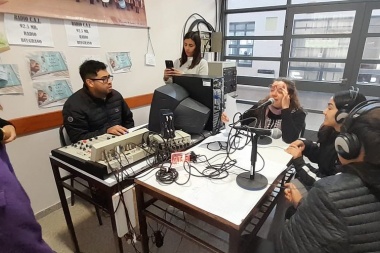 Las escuelas de Jáchal e Iglesia alzan su voz desarrollando importantes prácticas radiales