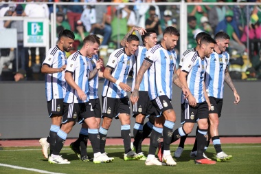 La Selección Argentina goleó 3 a 0 a Bolivia y logró su mejor resultado en la altura de La Paz