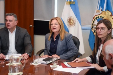 Por la elevada inflación aumentarán los sueldos de los empleados estatales de San Juan