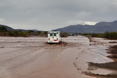 Las intensas lluvias dejaron intransitable la Ruta Nacional 40 entre Huaco y el límite con la provincia de La Rioja