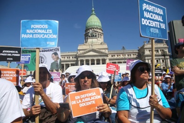 Gremios docentes convocaron a un paro nacional para el próximo jueves 23 de mayo por 24 horas