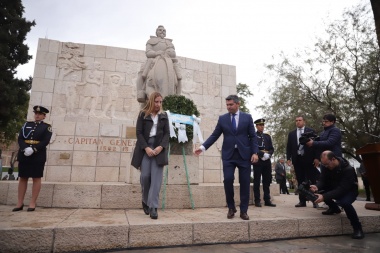 El gobernador Orrego encabezó la celebración del 462° aniversario de la Fundación de San Juan