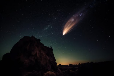 El cometa del Siglo Empieza a Iluminar el Cielo de Argentina: ¿Cuándo verlo y como seguirlo?