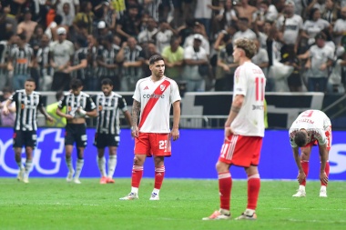 River fue goleado por Atlético Mineiro en Brasil y no llega bien al partido de vuelta de semifinales