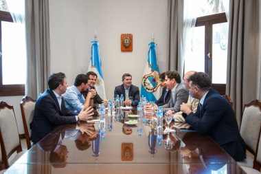 El gobernador Marcelo Orrego recibió a funcionarios nacionales del área Pyme, Industria y Comercio