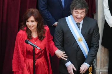 El Gobierno dio de baja la jubilación y la pensión de privilegio que percibía Cristina Kirchner