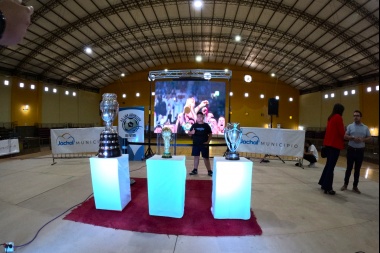 Jachalleros vibraron con la Copa del Mundo y las conquistas de la Scaloneta en el estadio Papa Francisco