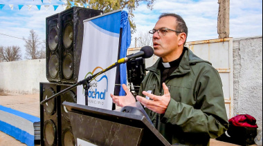El Padre Gustavo Vaca de la Parroquia San José le pidió al intendente Matías Espejo el cumplimiento de la ordenanza Agua Segura