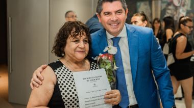 El gobernador Orrego entregó escrituras y viviendas en un acto que beneficia a más de 400 familias sanjuaninas