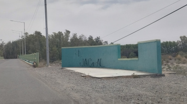 Personal de la Comisaria 21 intervino a tiempo para asistir a una menor en situación de crisis en el Rio Jáchal