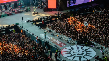 La tercera noche de la Fiesta Nacional del Sol desbordó de público y marcó un nuevo récord histórico de concurrencia