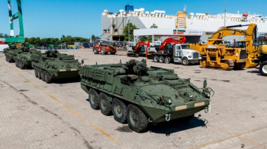 Llegaron de Estados Unidos los primeros blindados de guerra Stryker 8x8 comprados para el Ejército argentino