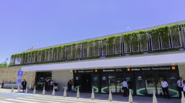 Orrego encabezó la inauguración de la segunda etapa de modernización del aeropuerto Domingo Faustino Sarmiento